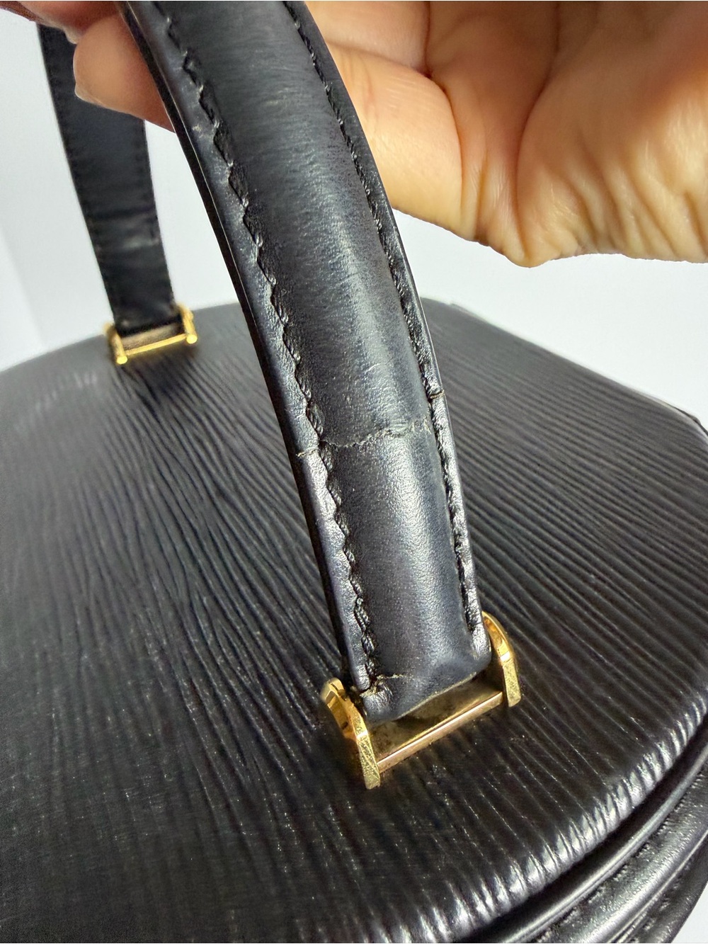 Louis Vuitton Black Epi Cannes Vanity Bag - Picture 3 of 15